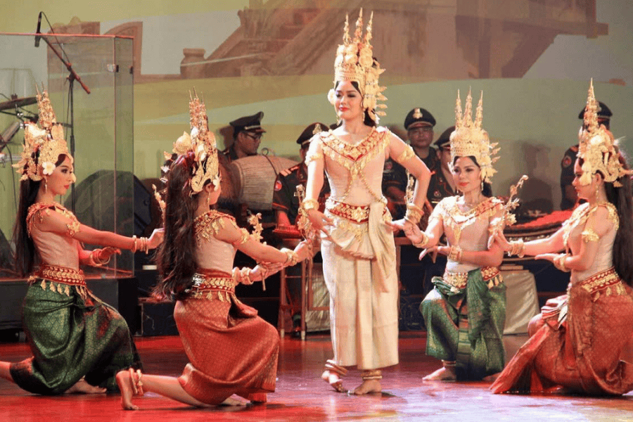 Nghệ thuật uyển chuyển trong điệu múa Apsara Khmer