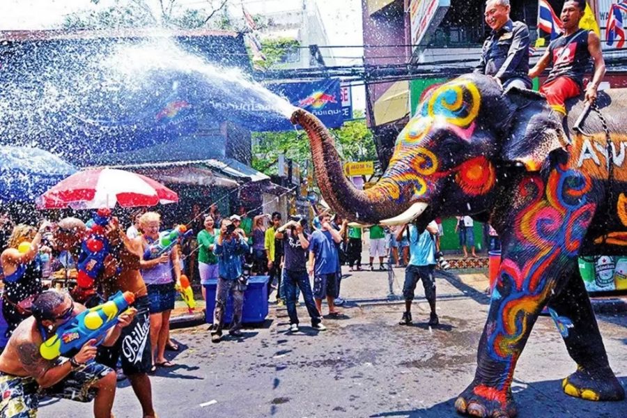 Lễ hội Té Nước biểu tượng Tết cổ truyền của người Khmer