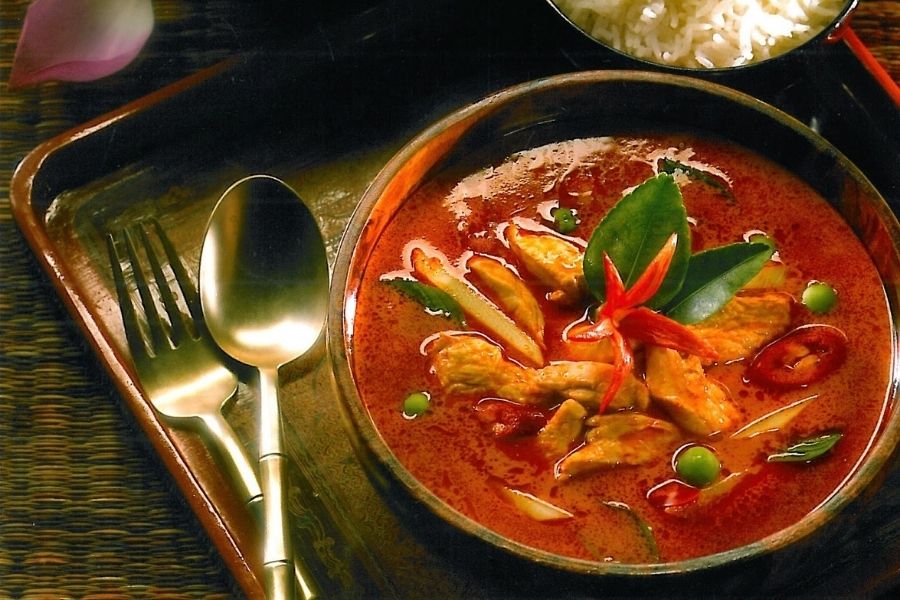 Cà ri đỏ Campuchia hương vị làm say lòng thực khách