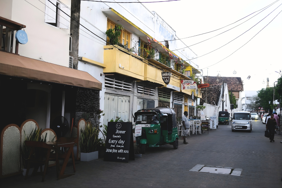 Thuê Xe Ở Sri Lanka